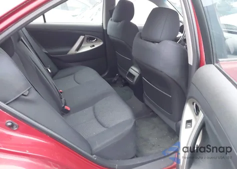 2010 Toyota Camry Se z USA, uszkodzony, nr VIN 4T1BF3EK9AU516575